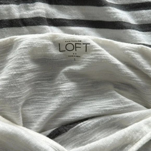 Loft Grey Striped Quarter Length Sleeve Top Sz SM - Picture 6 of 6